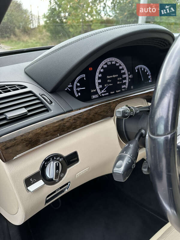 Mercedes-Benz S-Class 2013