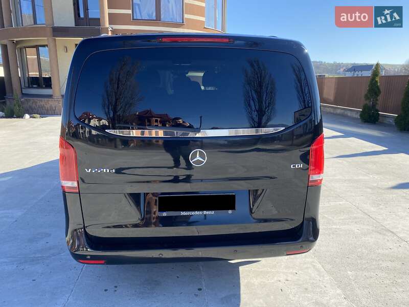 Mercedes-Benz V-Class 2016