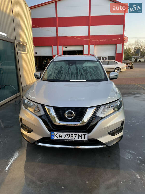 Nissan-26