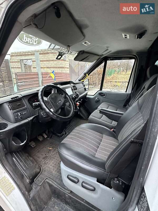 Ford Transit Custom 2011