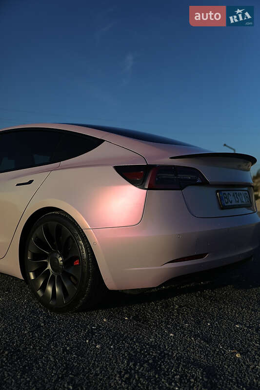 Tesla-16