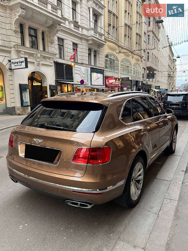 Bentley Bentayga 2016
