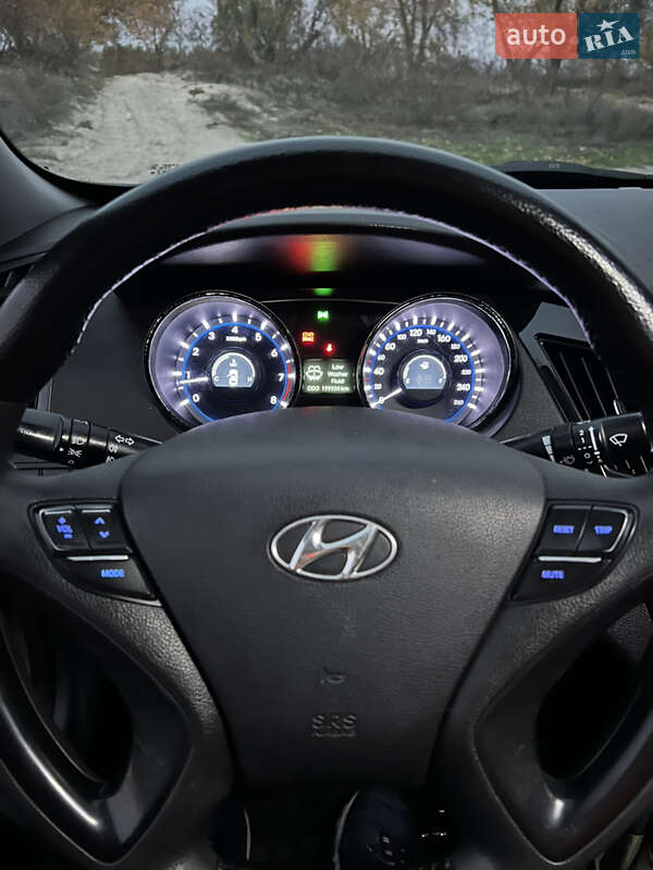 Hyundai-5