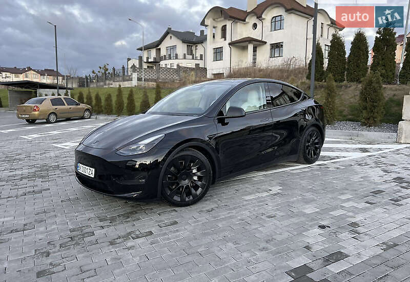 Tesla Model Y 2021