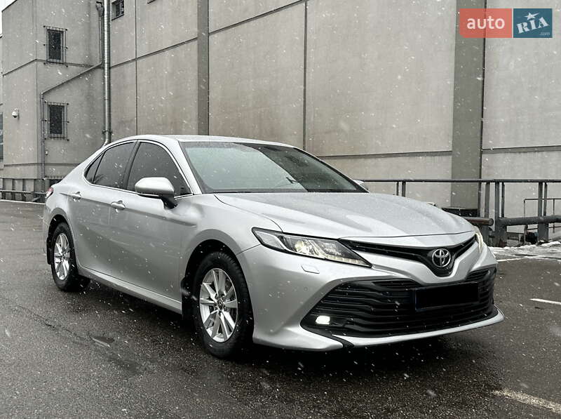Toyota Camry 2018