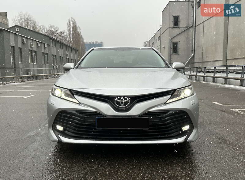 Toyota Camry 2018