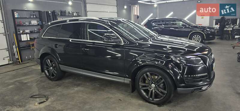 Audi Q7 2011