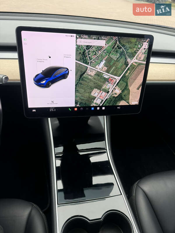 Tesla Model 3 2018