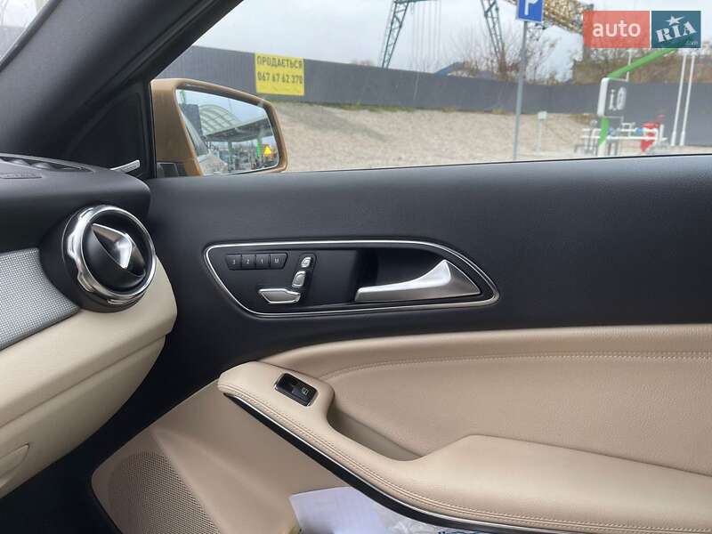 Mercedes-Benz GLA-Class 2017