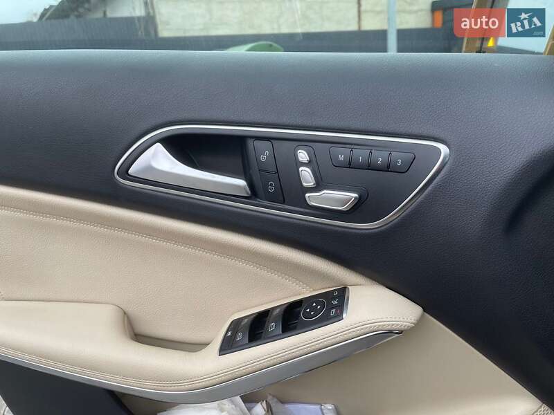 Mercedes-Benz GLA-Class 2017