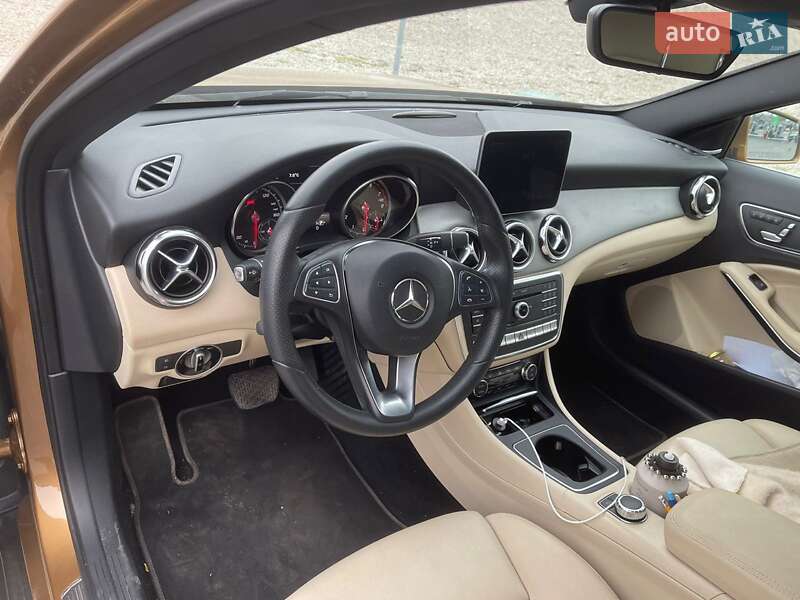 Mercedes-Benz GLA-Class 2017