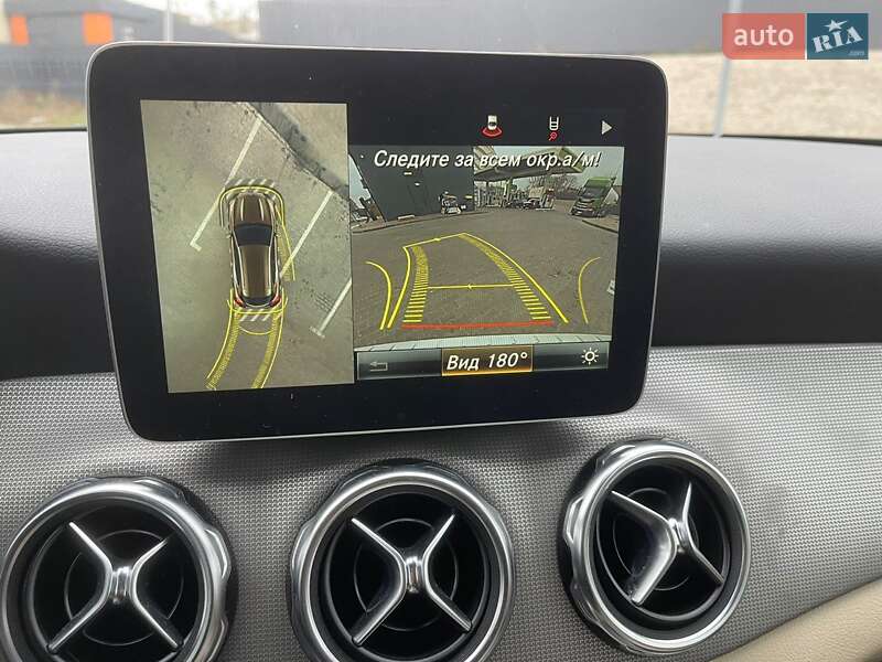 Mercedes-Benz GLA-Class 2017