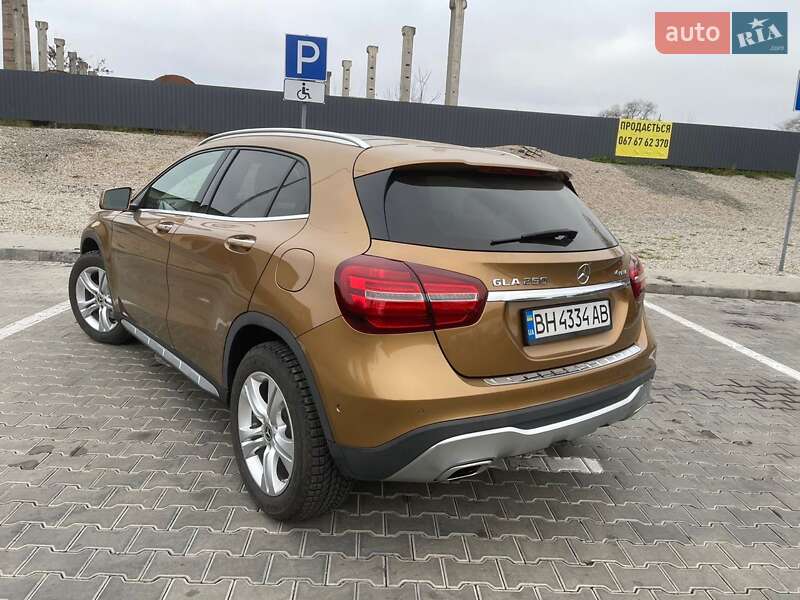 Mercedes-Benz GLA-Class 2017