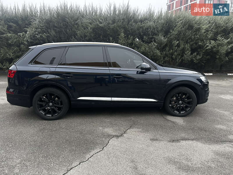 Audi Q7 2017