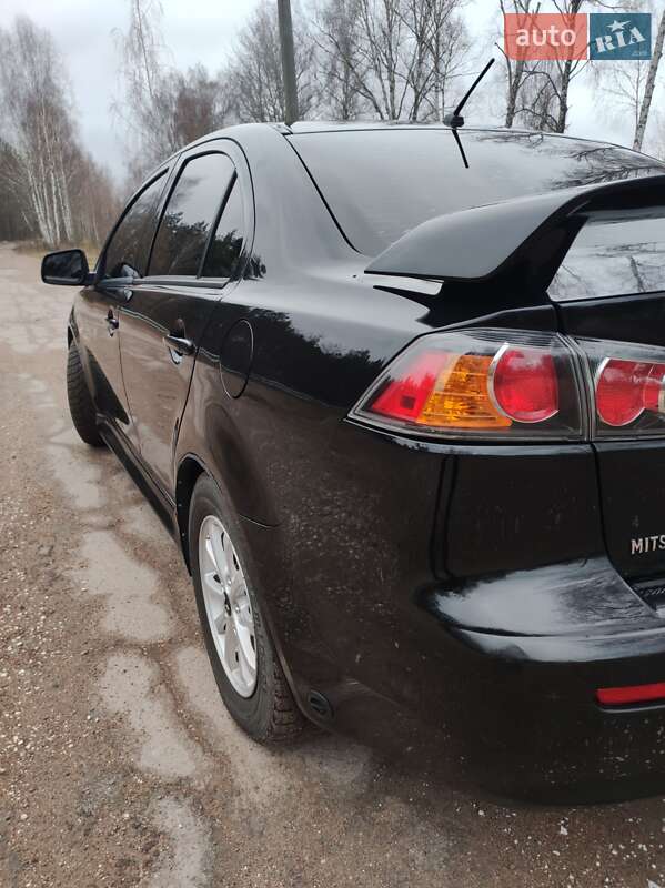 Mitsubishi Lancer 2011