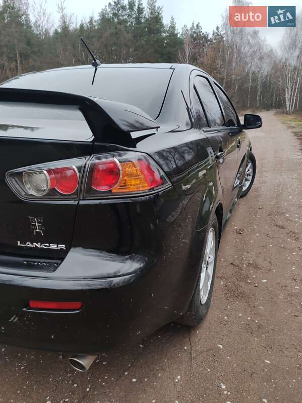 Mitsubishi Lancer 2011