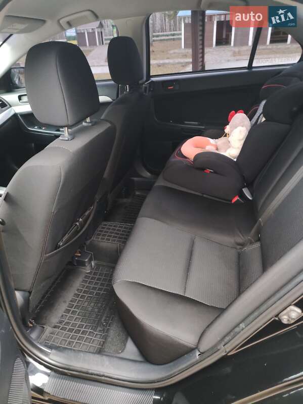 Mitsubishi Lancer 2011