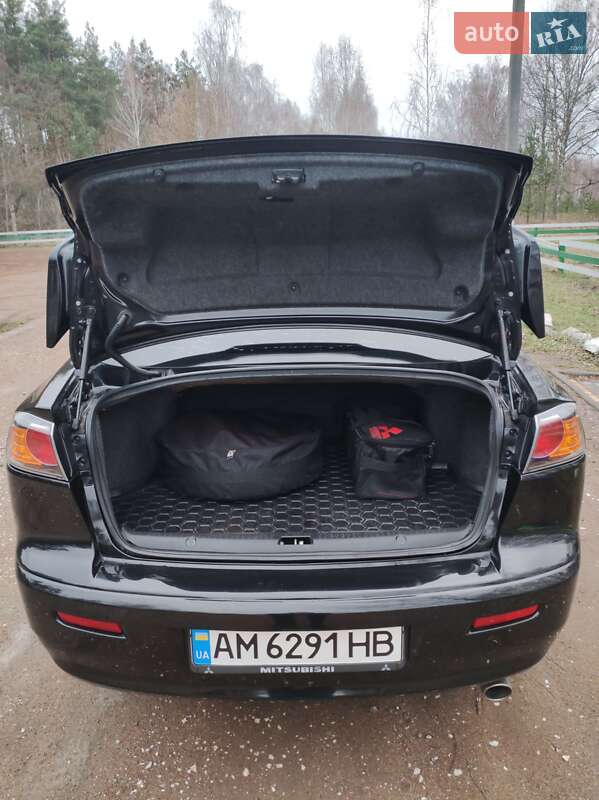 Mitsubishi Lancer 2011