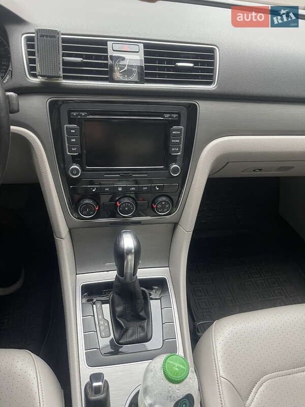 Volkswagen Passat 2014