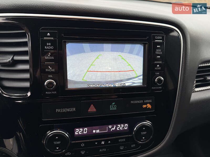 Mitsubishi Outlander 2016