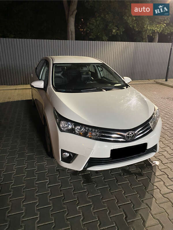 Toyota Corolla 2015