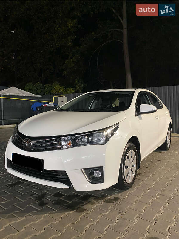 Toyota Corolla 2015