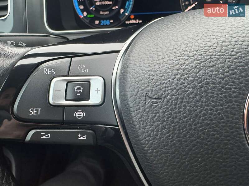 Volkswagen e-Golf 2019