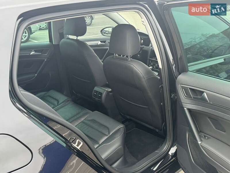 Volkswagen e-Golf 2019