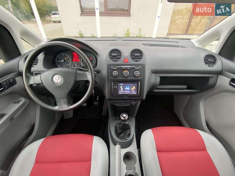 Volkswagen Caddy 2010