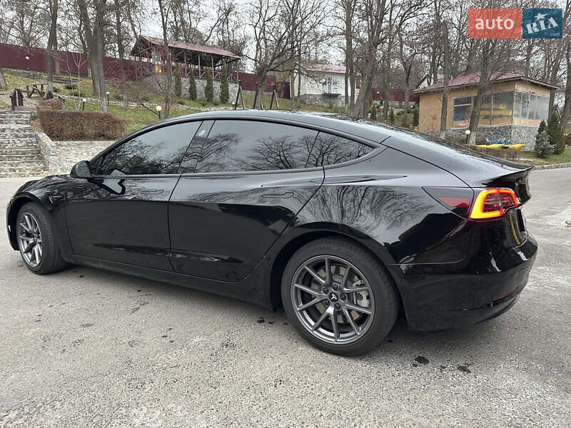 Tesla Model 3 2022