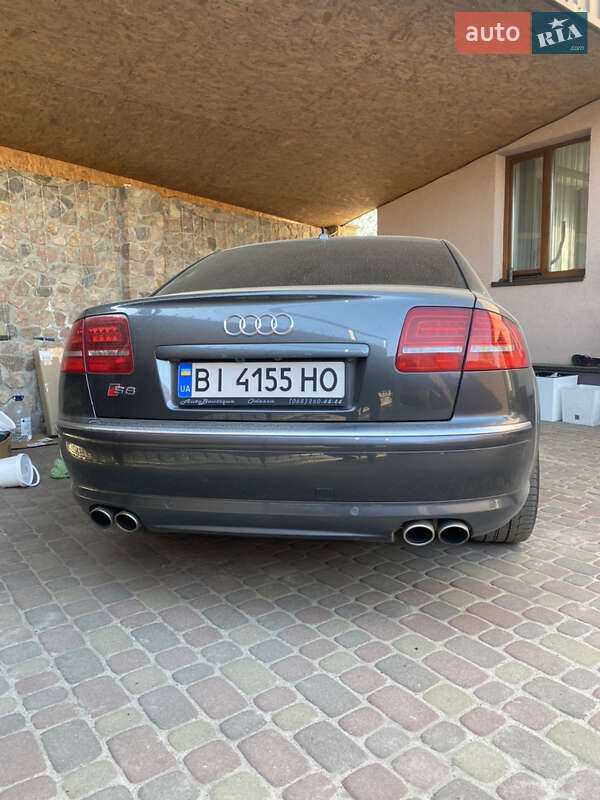 Audi S8 2007