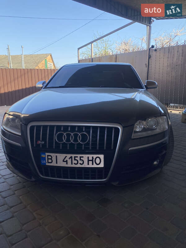 Audi S8 2007