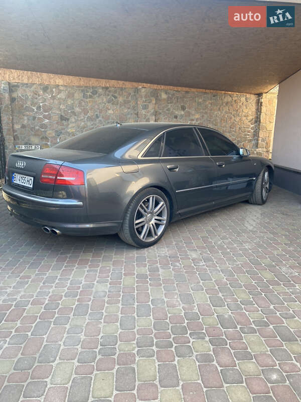 Audi S8 2007