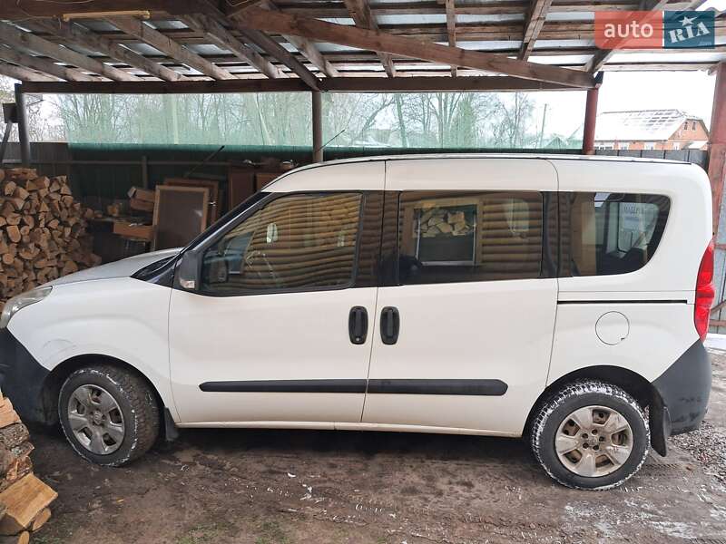 Opel Combo 2012