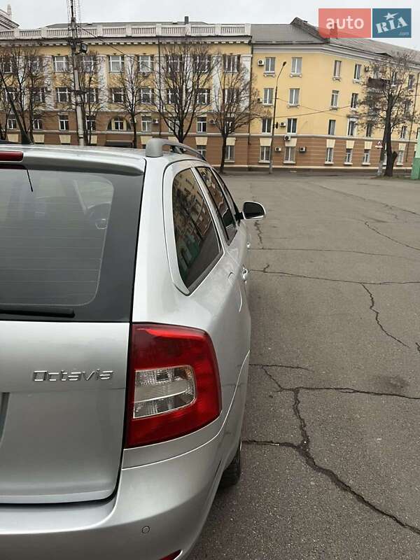 Skoda-9