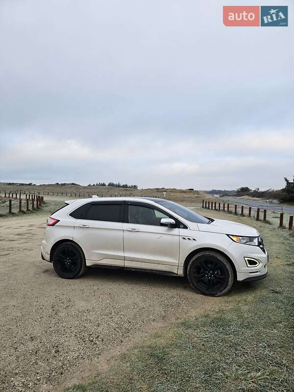 Ford-4