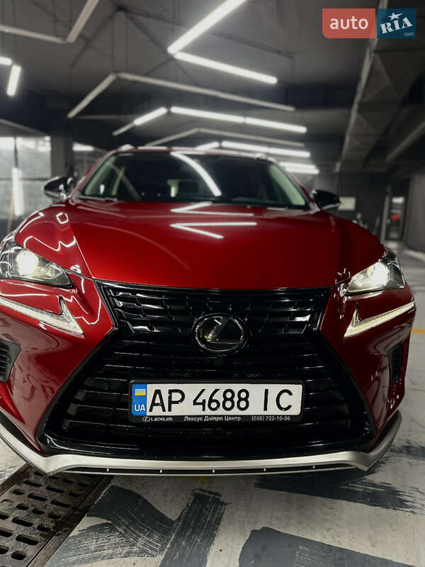 Lexus-8
