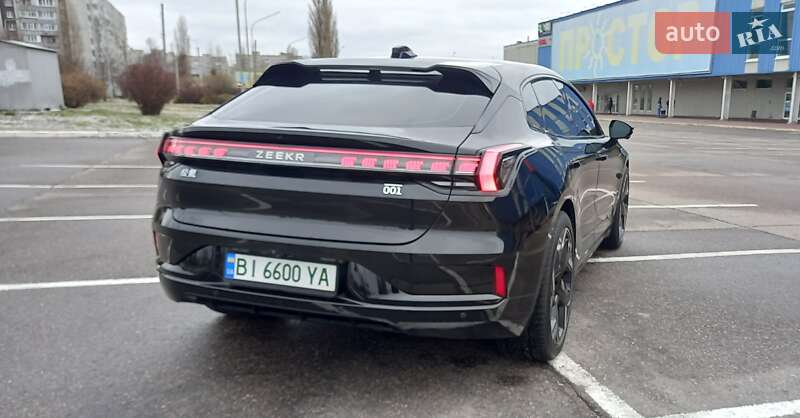 Zeekr 001 2022