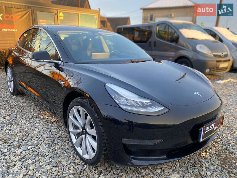 Tesla Model 3 2018
