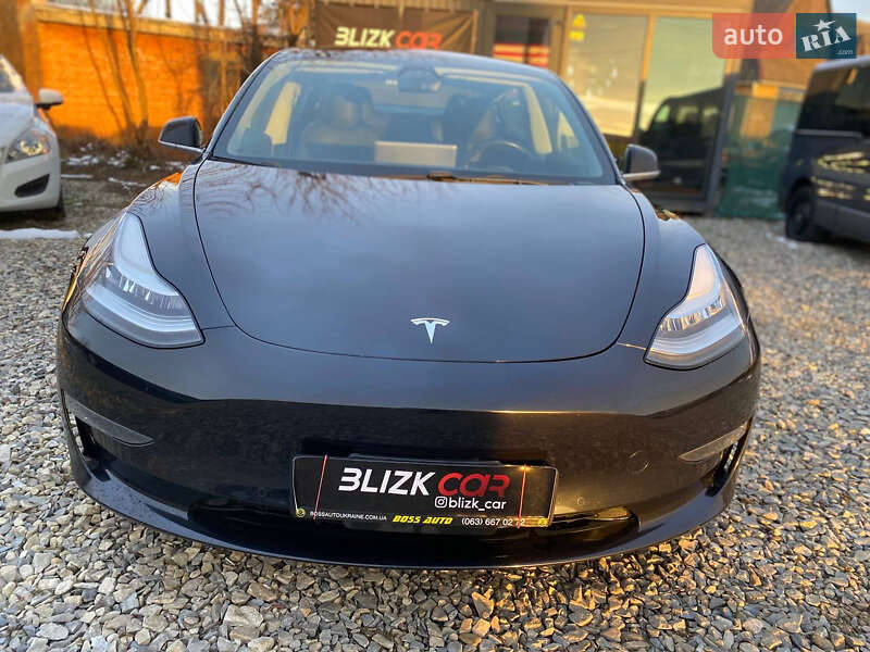 Tesla Model 3 2018