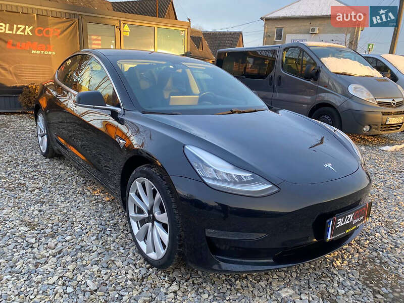 Tesla Model 3 2018