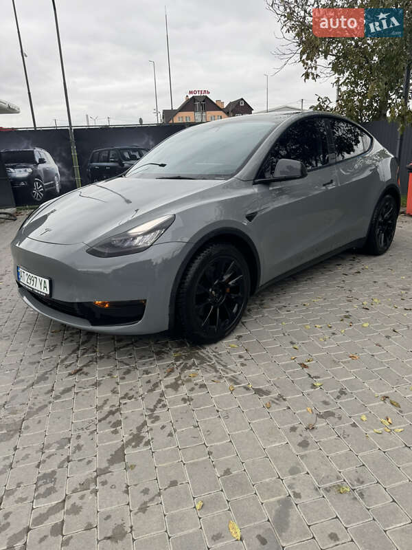 Tesla-8