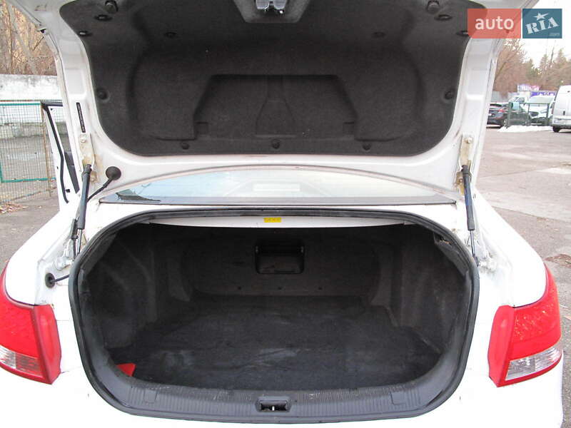 Geely Emgrand 8 (EC8) 2014