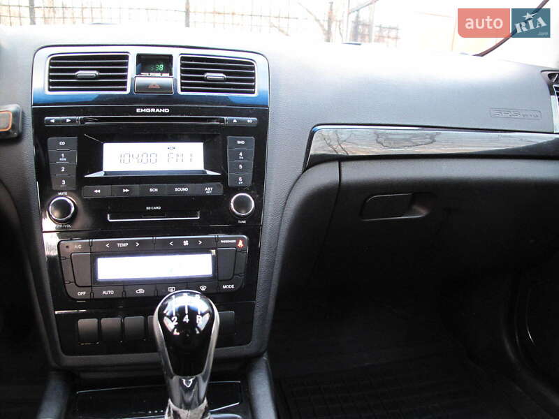 Geely Emgrand 8 (EC8) 2014
