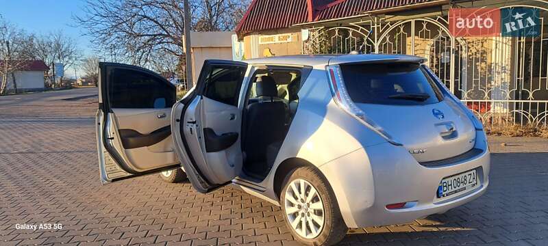 Nissan-9