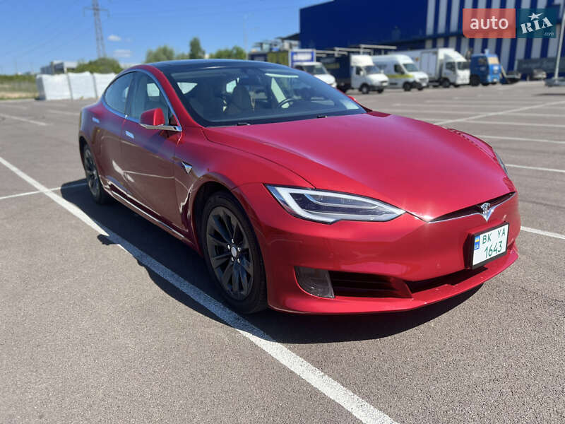 Tesla Model S 2017