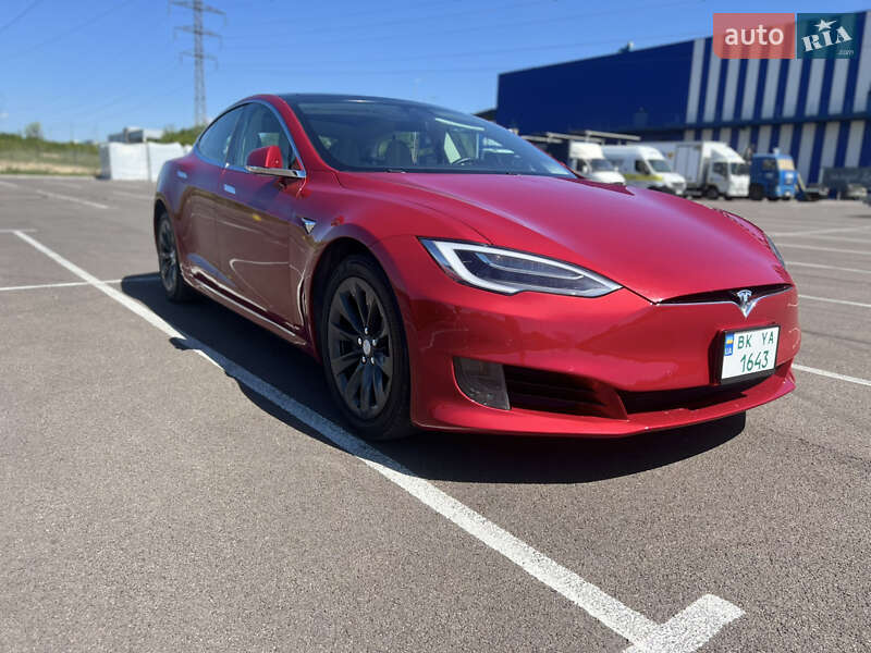 Tesla Model S 2017