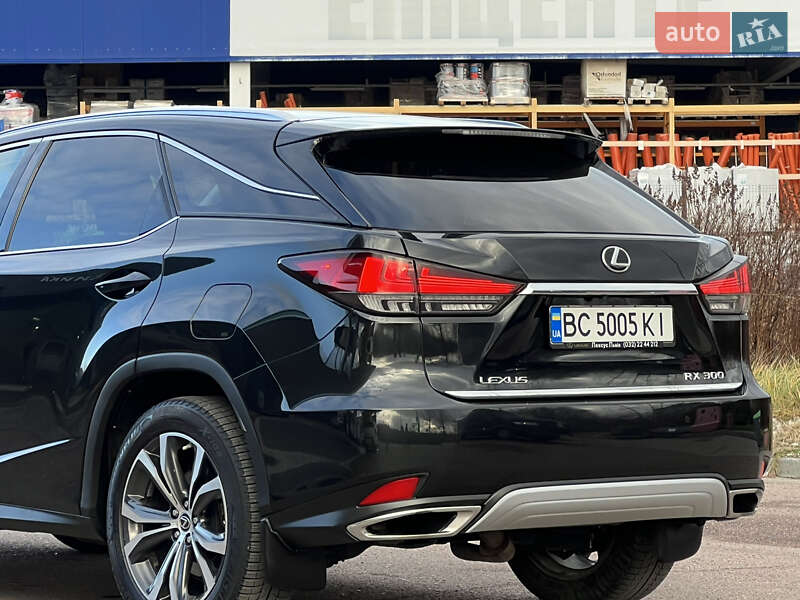 Lexus RX 2019
