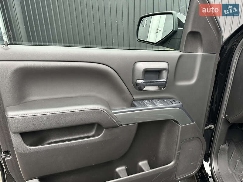 Chevrolet Silverado 2018