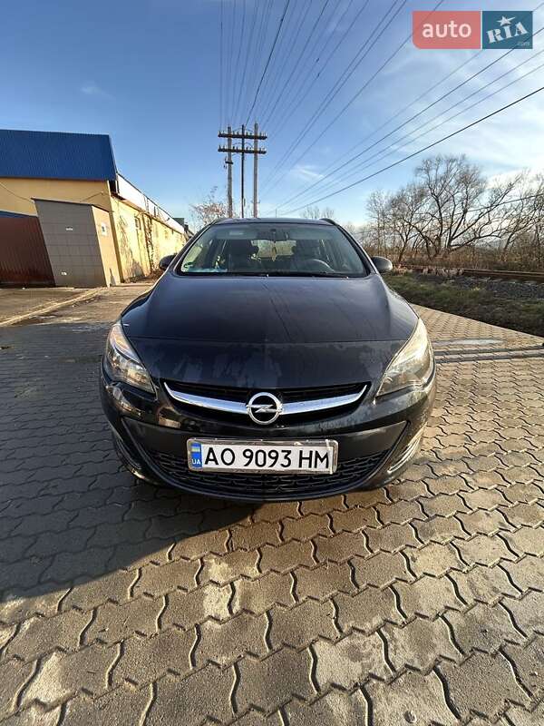 Opel Astra 2013